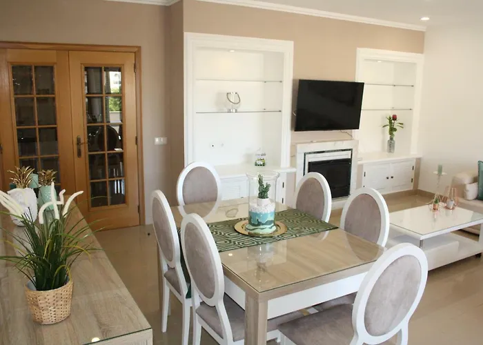 Rising Sun Apartment *